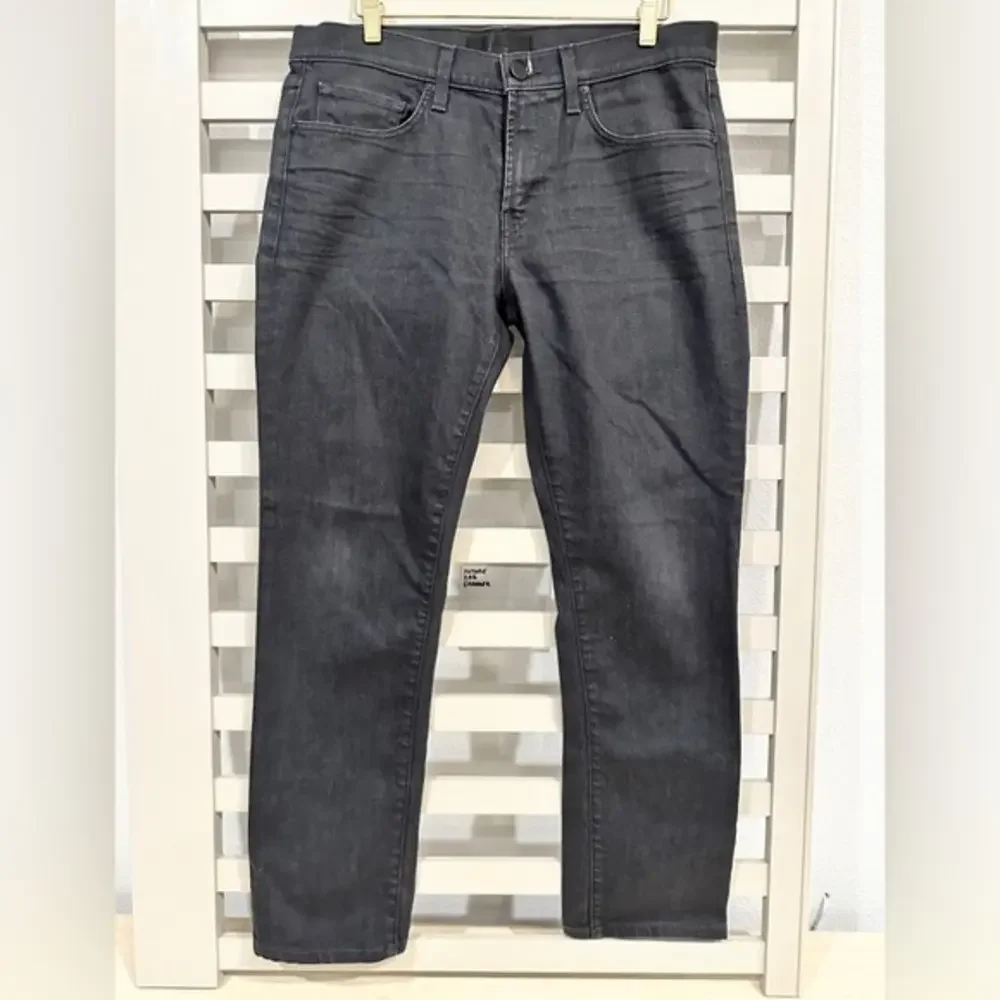 j brand‎ capri beloved jeans is women jeans